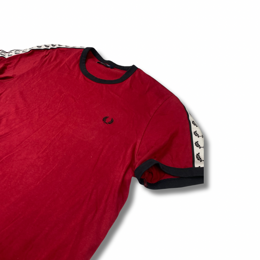 Fred Perry T-Shirts Rot (L)