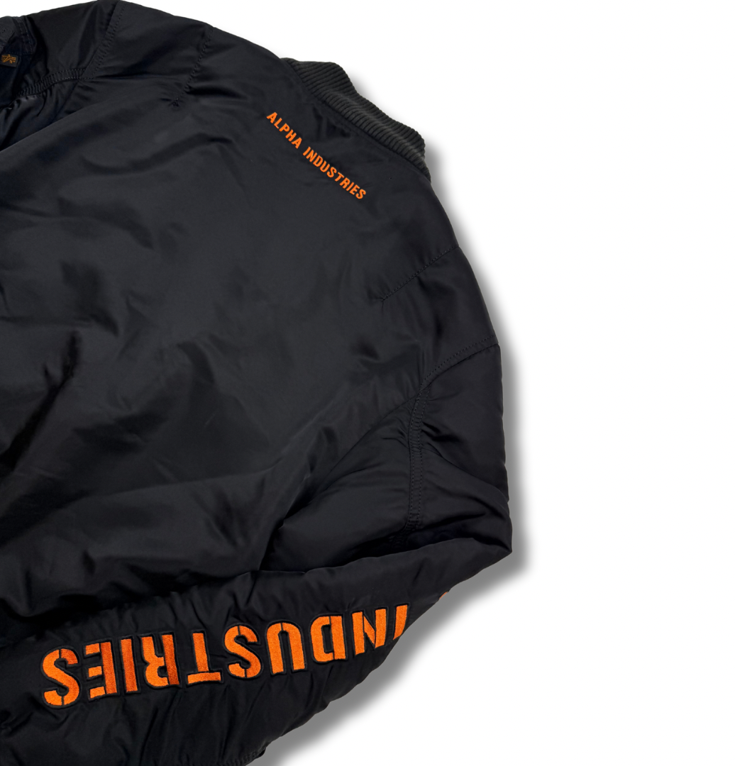 Alpha Industries MA-1 TT „Reflective Logo / Arm Print Edition“ (M)