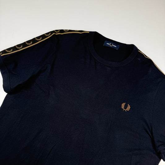 Fred Perry T-Shirt Blau (M)