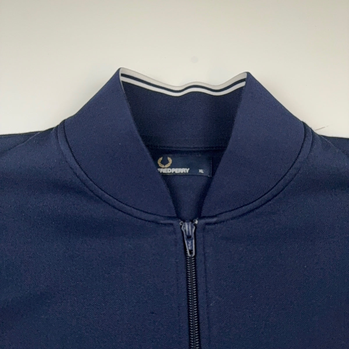 Fred Perry Größenetikett.jpg