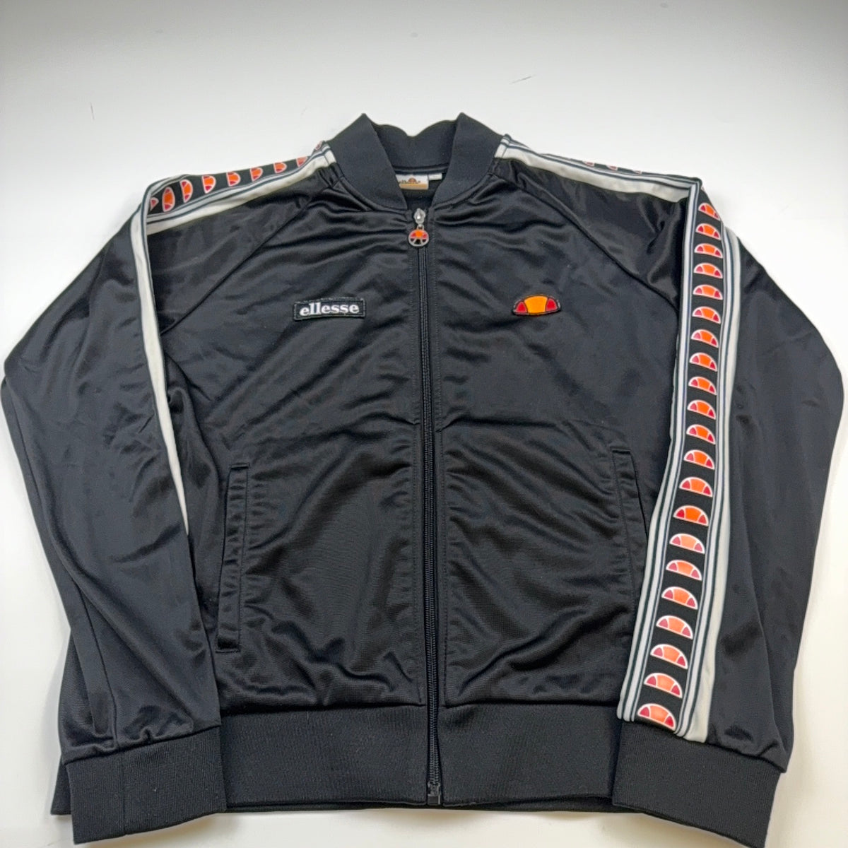 Ellesse Ganzaufnahme.jpg
