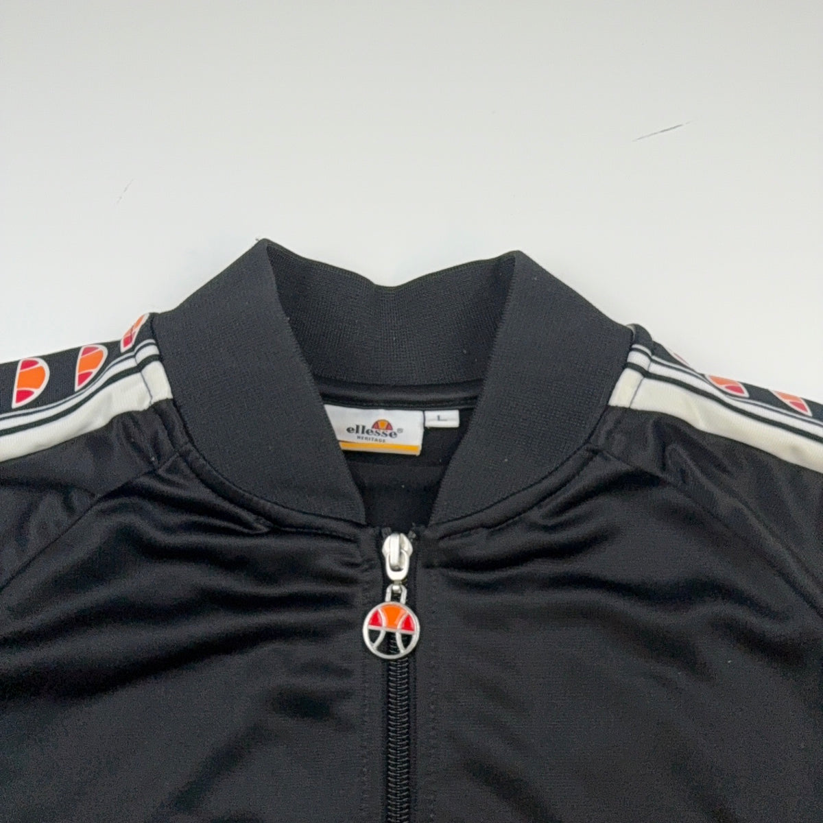Ellesse Größenetikett.jpg