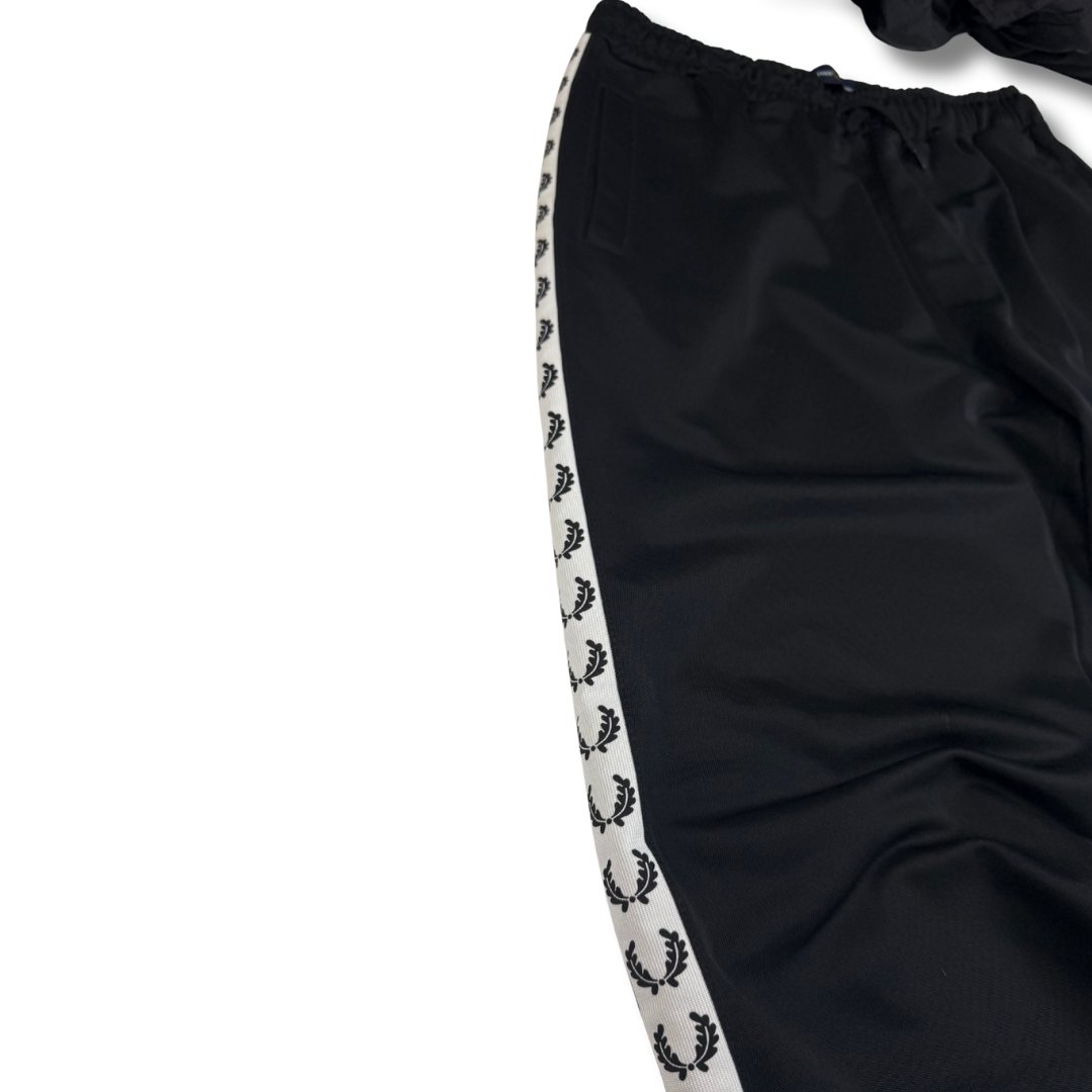 Fred Perry Jogginghose Schwarz (L)