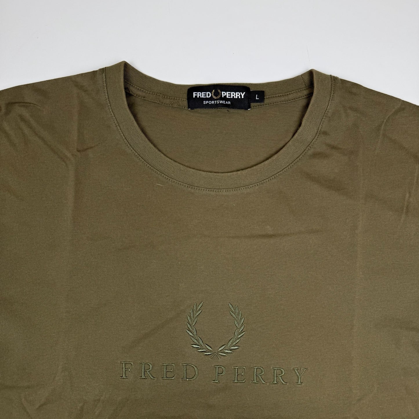 Fred Perry T-Shirt Olivgrün (L)