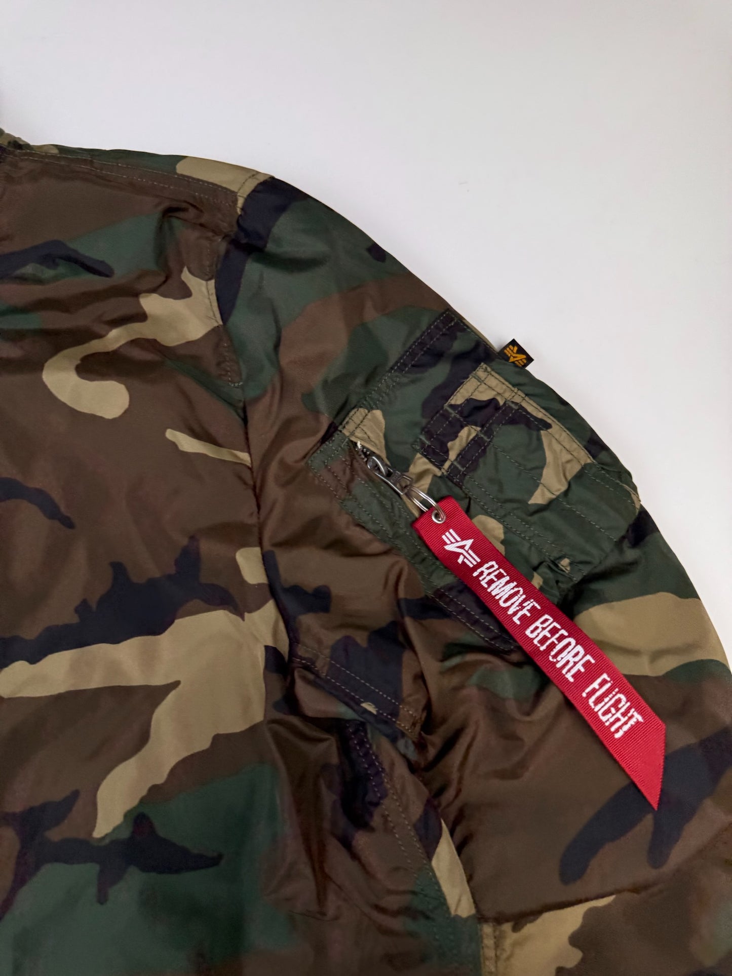 Alpha Industries Parka Olivgrün (L)