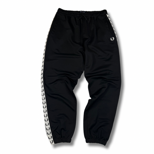 Fred Perry Jogginghose Schwarz (L)