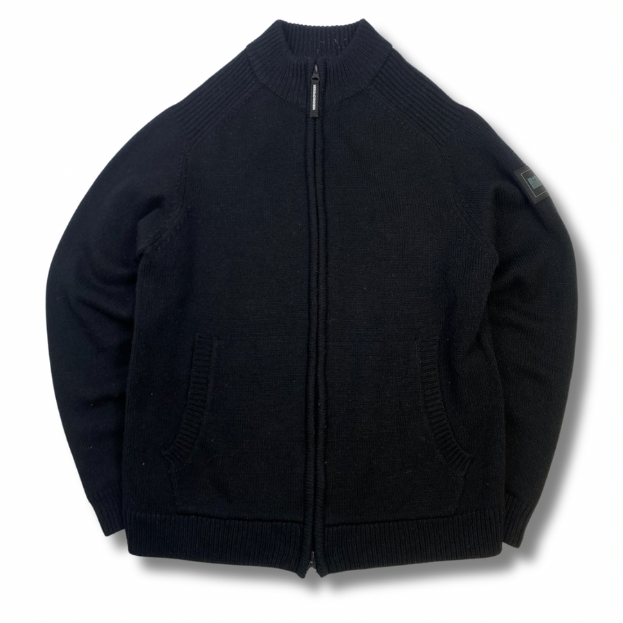 Weekend Offender Zip (L)